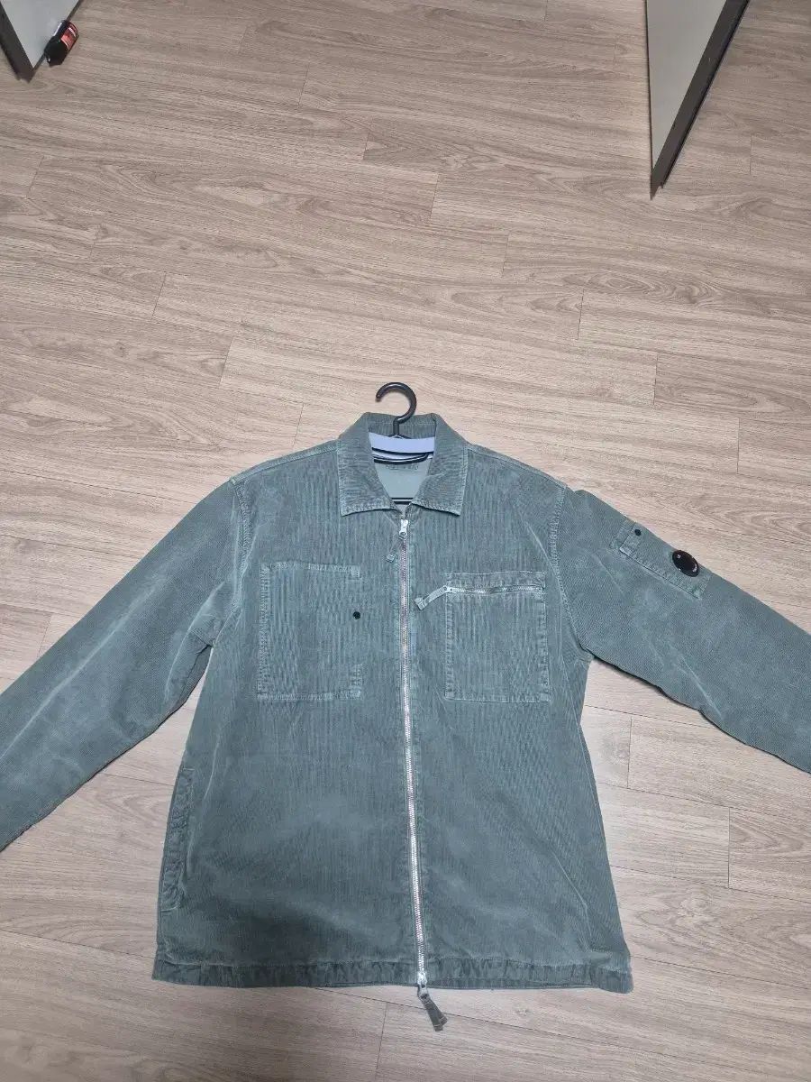 C P COMPANY シーピーカンパニー コーデュロイ オーバーサイズシャツ カーキ