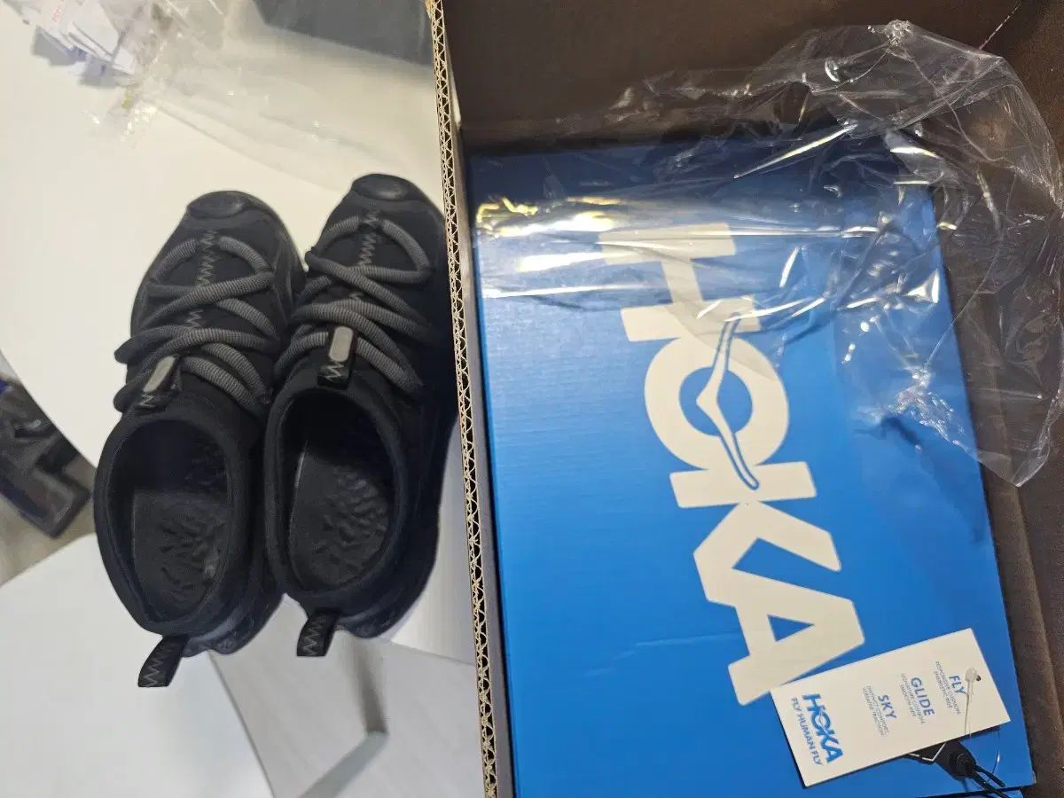 ホカオネオネ Ora Primo 280