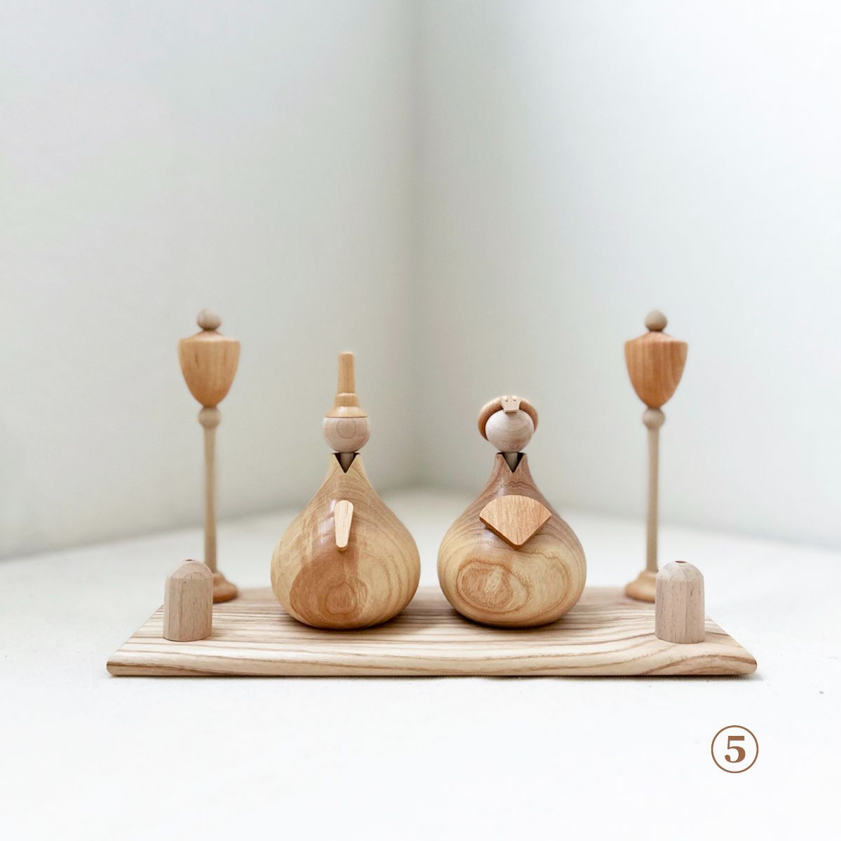 特別価格// 【新品・正規取扱】雛人形 木製 コンパクト 天然木 花挿し