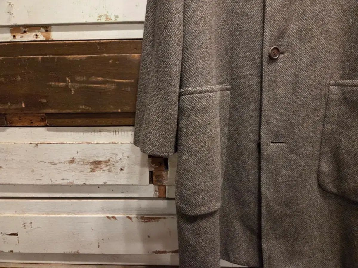 アクアスキュータム ツイード ラグランコート - メルカリ