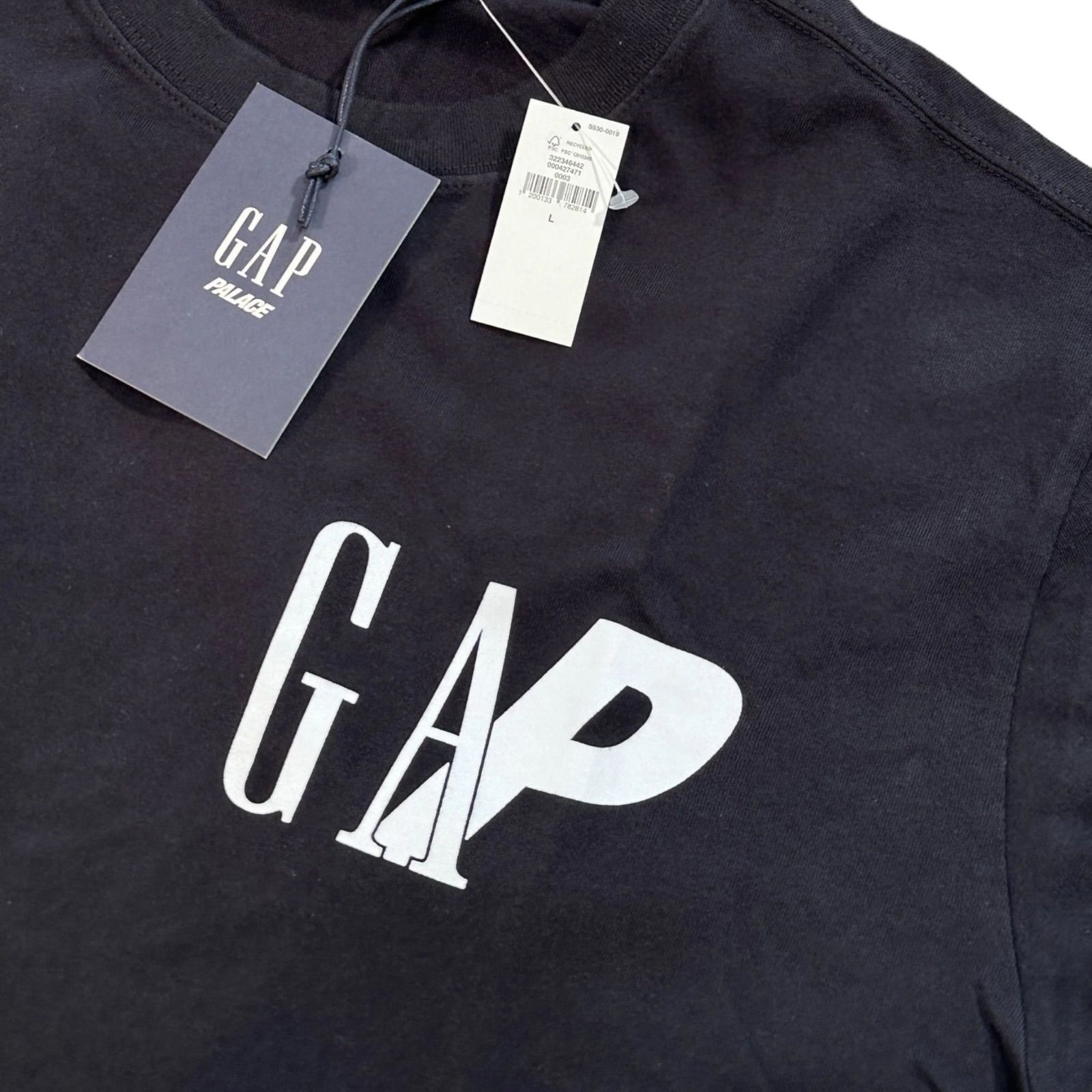 Palace Gap T-shirt Black | SSVS.CH