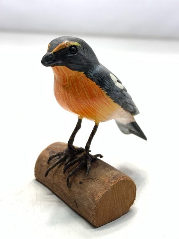 希少 ジュウビタキ バードカービング 野鳥彫刻 木彫りの野鳥 置物
