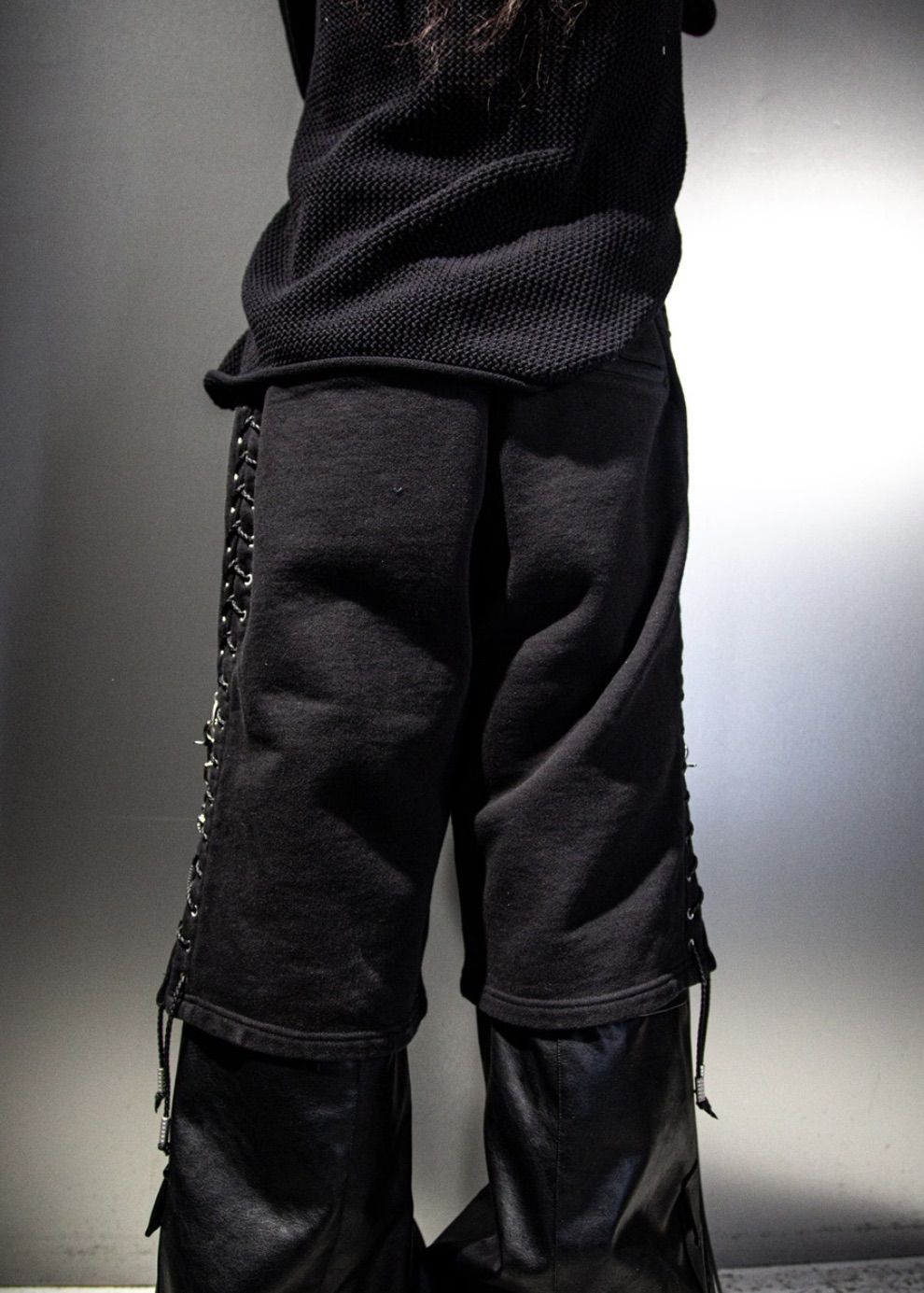 新品【DIG YOUR OWN GRAVE】LACEUPSHORTS / 【ディグユアオウン