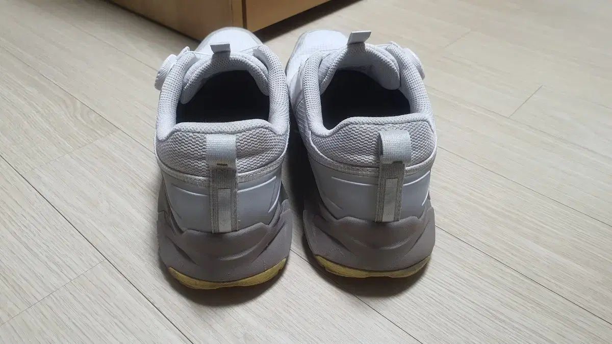 ゴアテックス トレッキングシューズ