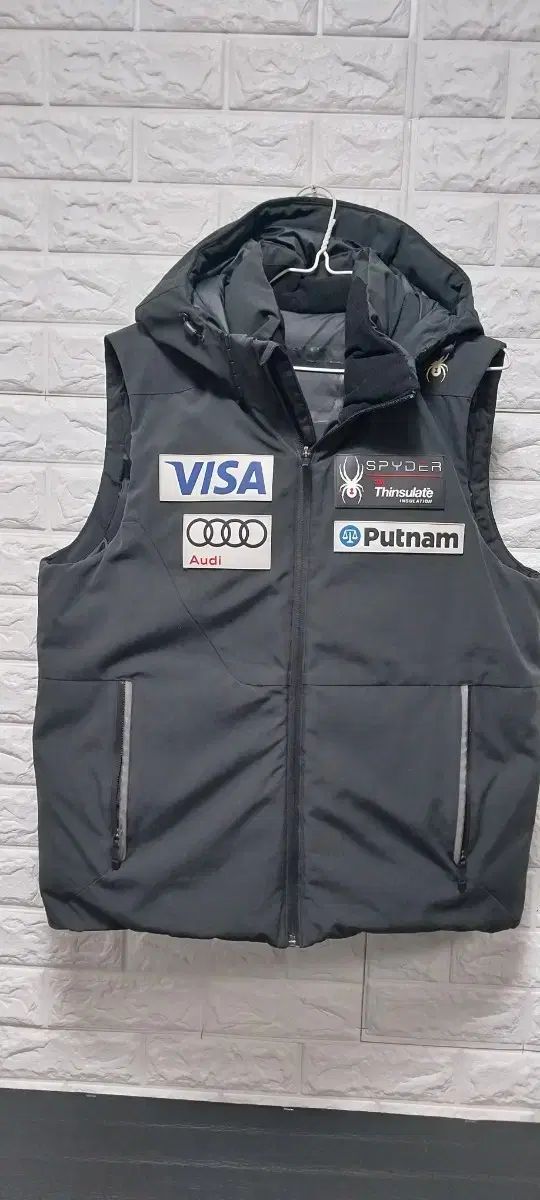 スパイダー Audiスポンサー ダウンベスト 100 L