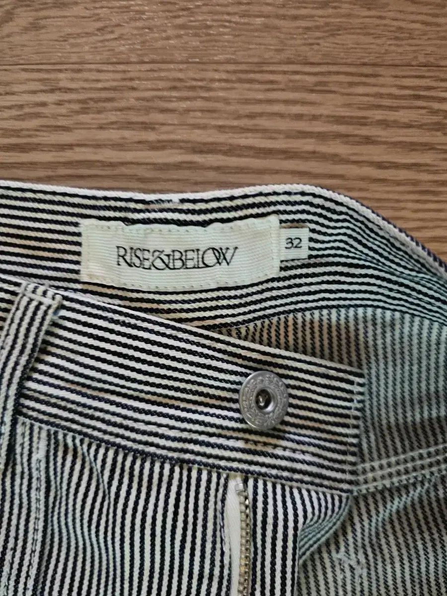 ヒッコリー ストライプ