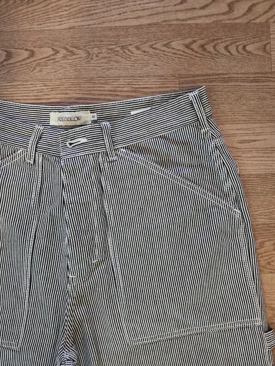 BELOW ヒッコリー