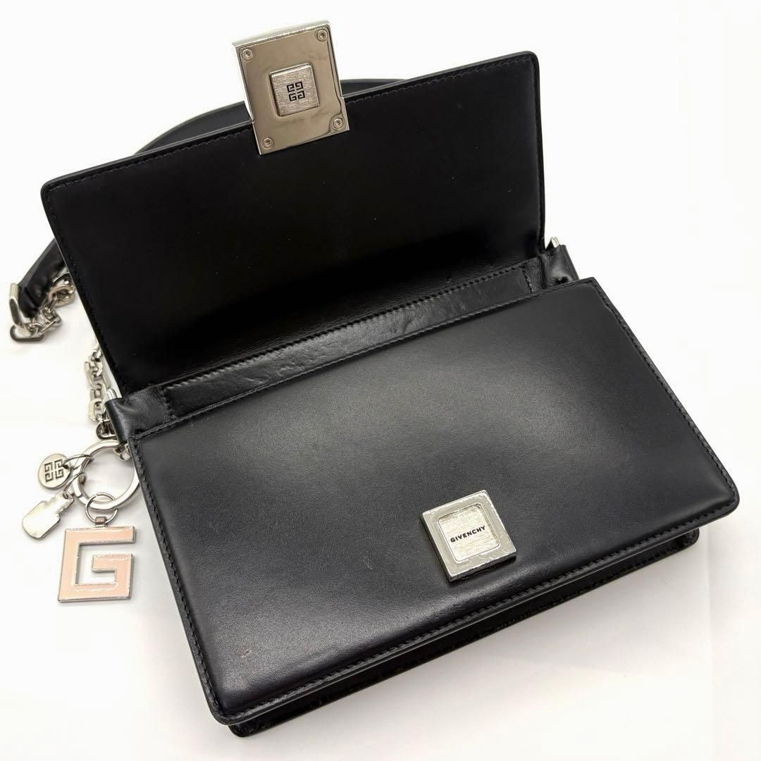 ジバンシィ レザー 本革 チェーンショルダーバッグ ブラック シルバー