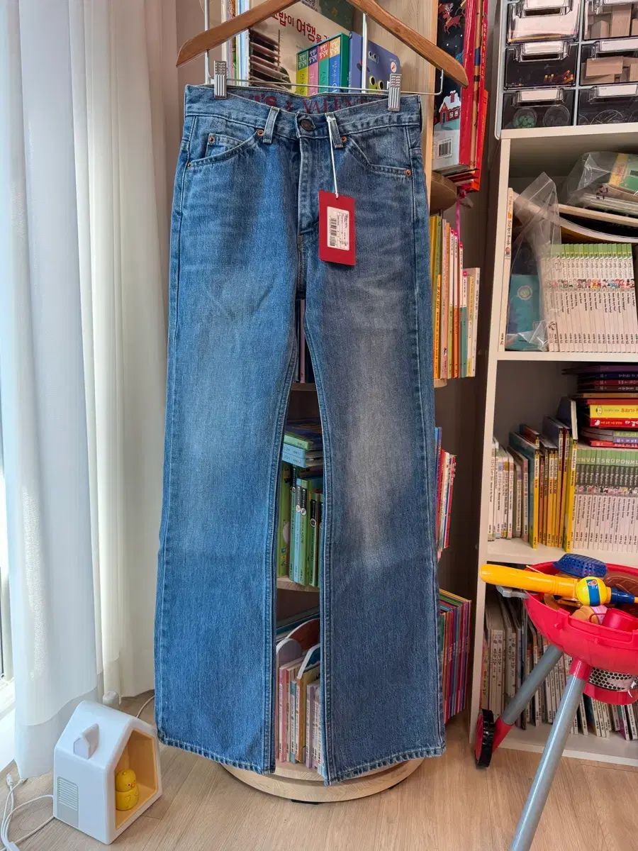 な 物 リーバイス x ヴァレンティノ 517 27