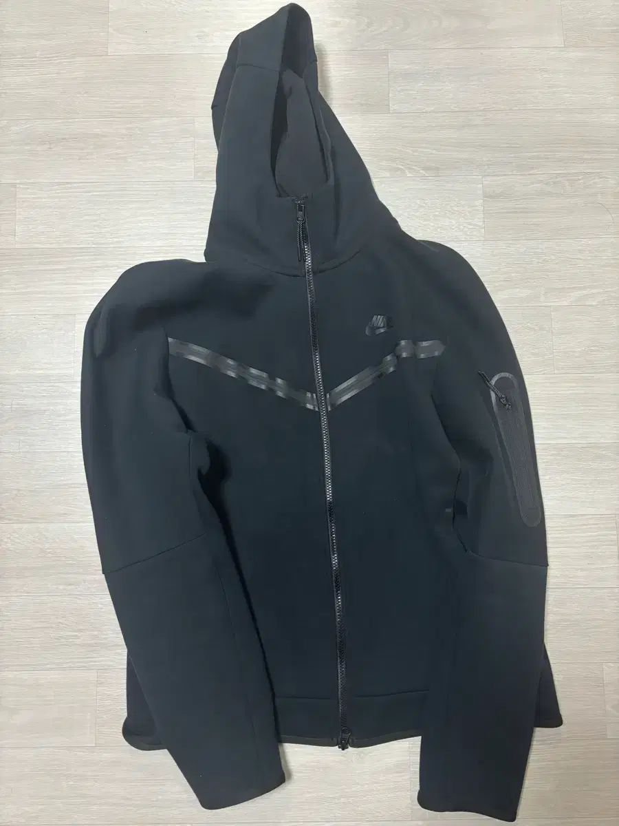 ナイキ テックフリース ブラック フードジップアップ ジョガーパンツ セットアップ