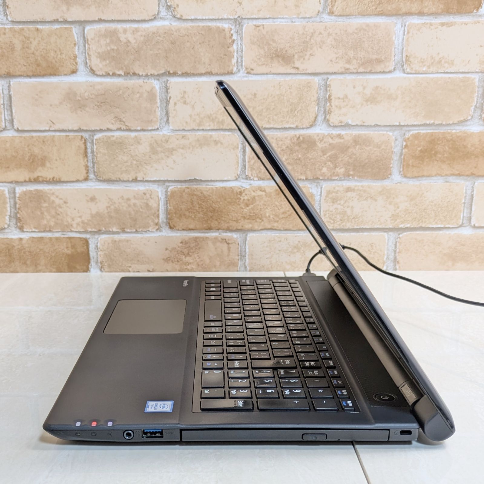 オフィス付き☆新品SSD/第7世代Corei3高性能/メモリ8G☆初心者OK