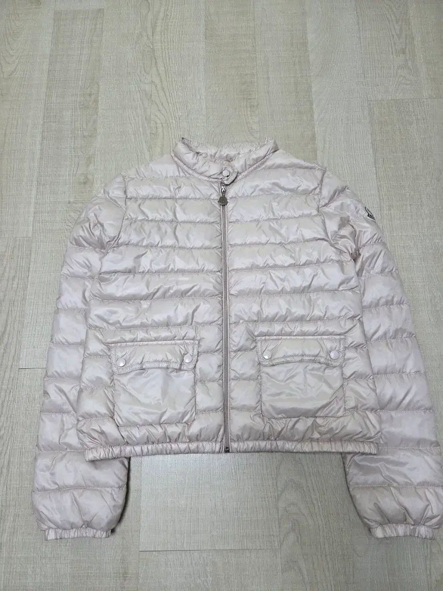 12 Y モンクレールキッズ 軽量ダウンアウター