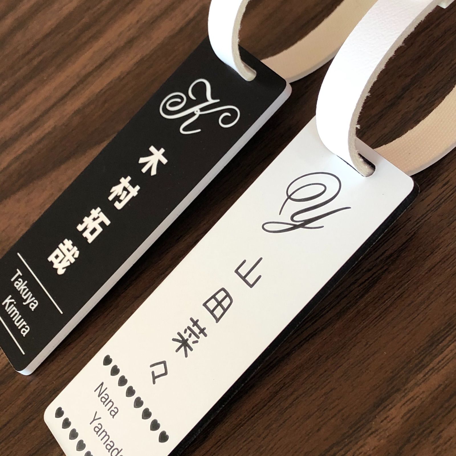 ネームタグ ゴルフ イニシャルタグ ネームプレート ◾︎ 白黒◾︎ ベルト付 ネームタグ ゴルフ イニシャルタグ ネームプレート ◾︎ 白黒◾︎ 合皮