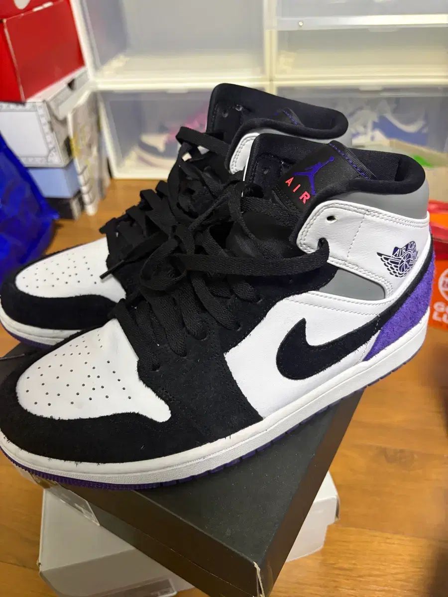 ナイキ ジョーダン1 ミッドSE コートパープル 265