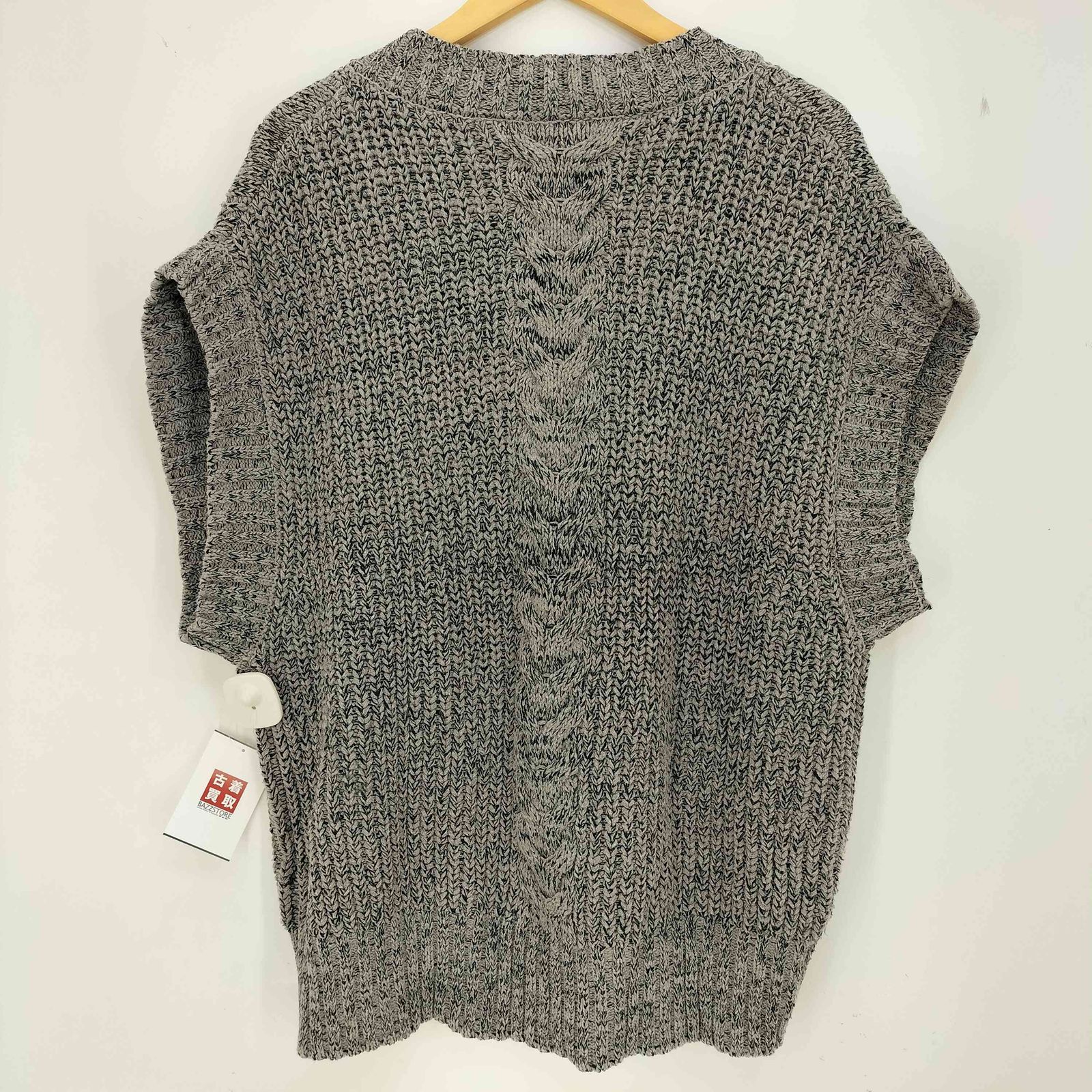 ユーズドフルギ USED古着 ケーブル編み Vネック ニットベスト