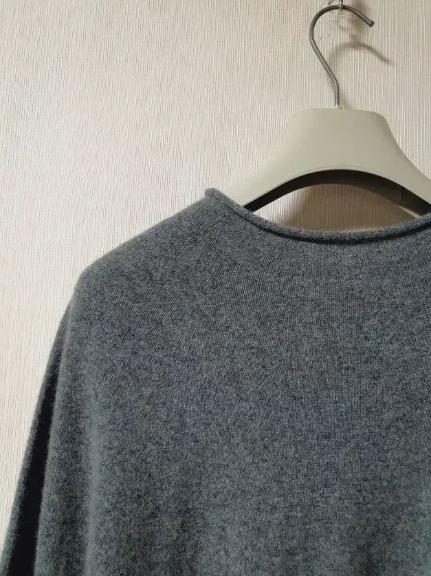 goyol 고욜 カシミア ニート m サイズ トレンド商品 長袖 