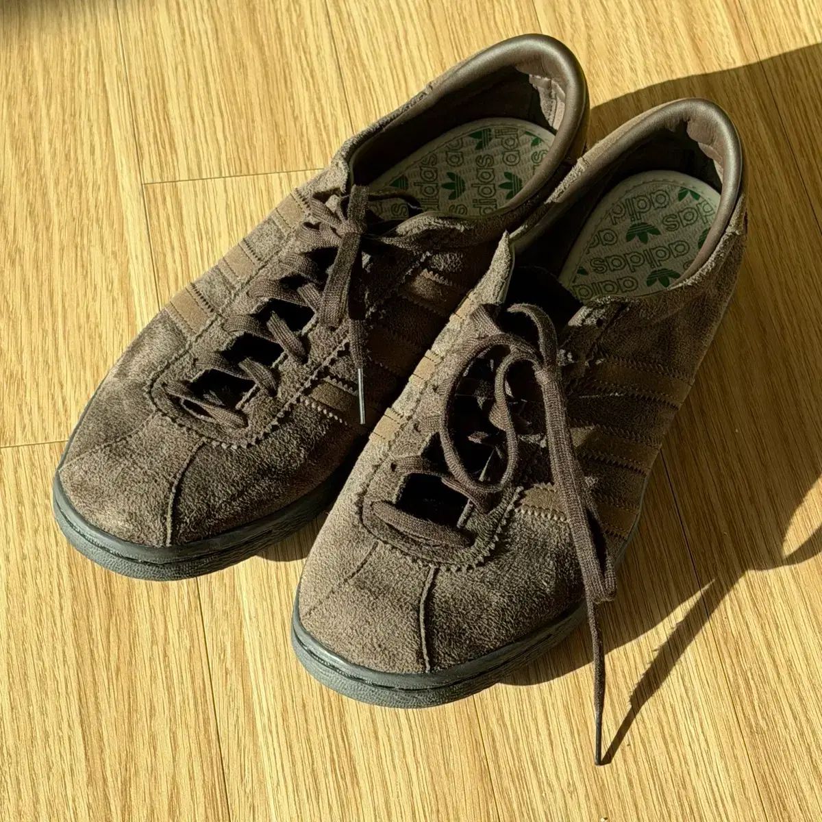 275 アディダス タバコ ルーエン DARK ブラウン