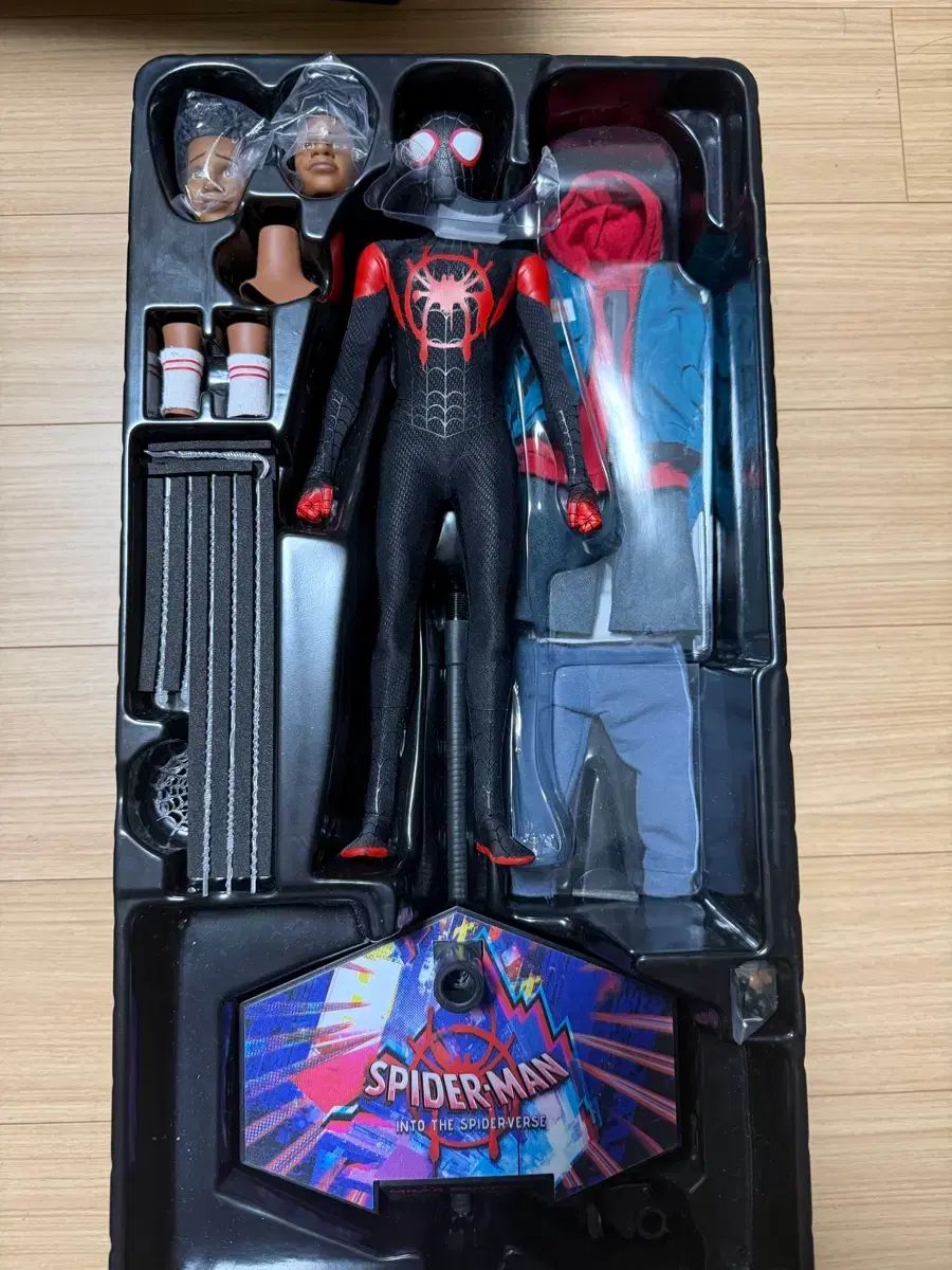 スパイダーマン マイルズ・モラレス ホットトイズ - メルカリ