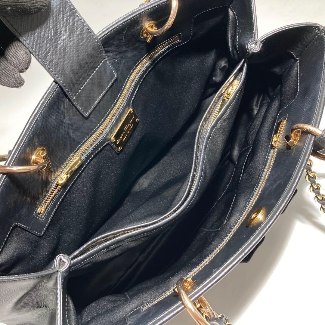 ⭐️希少⭐️フェラガモ トートバッグ ヴァラ チェーン ブラック A4