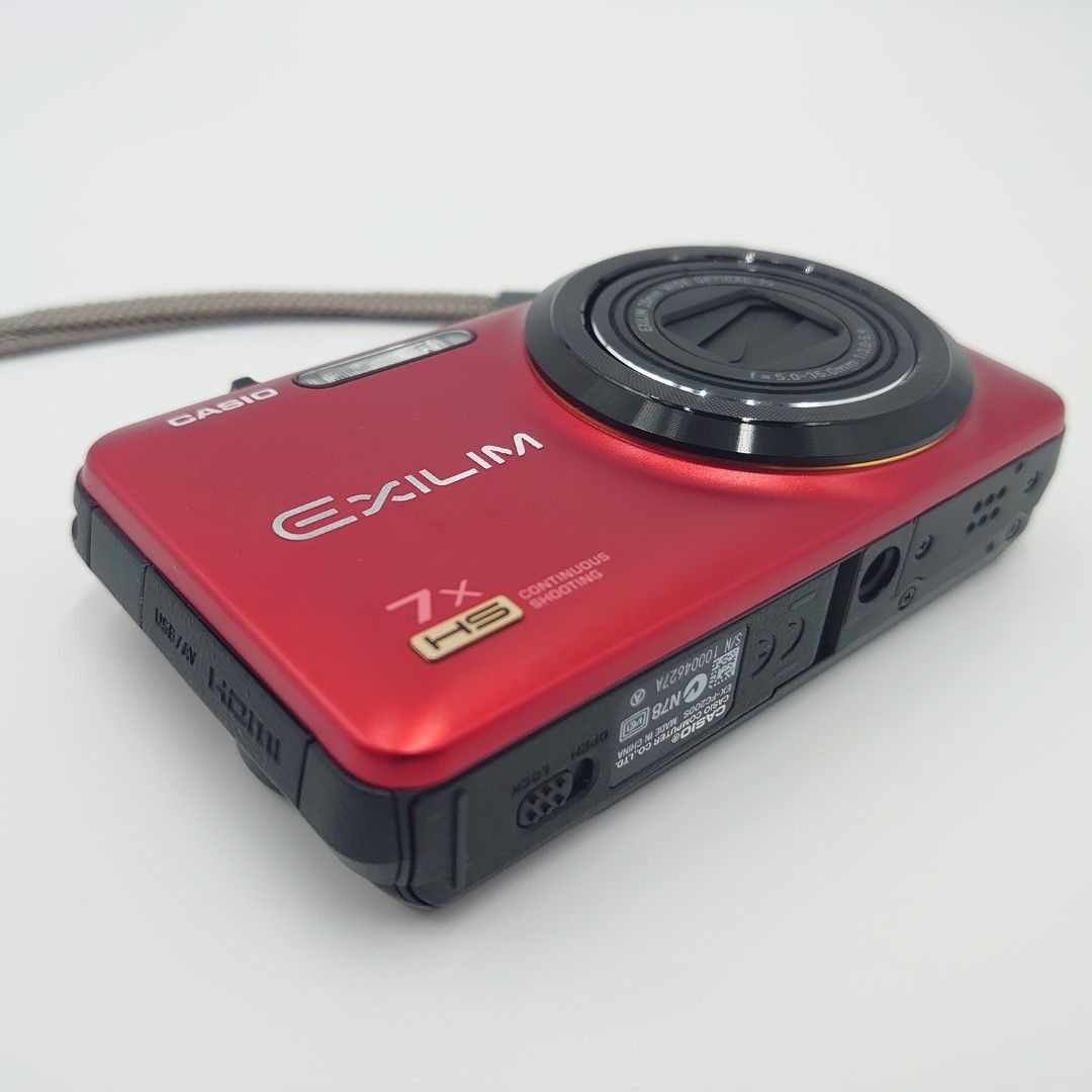 デジタルカメラ CASIO EXILIM 1610万画素 光学ズーム7倍 EX FC 200 S