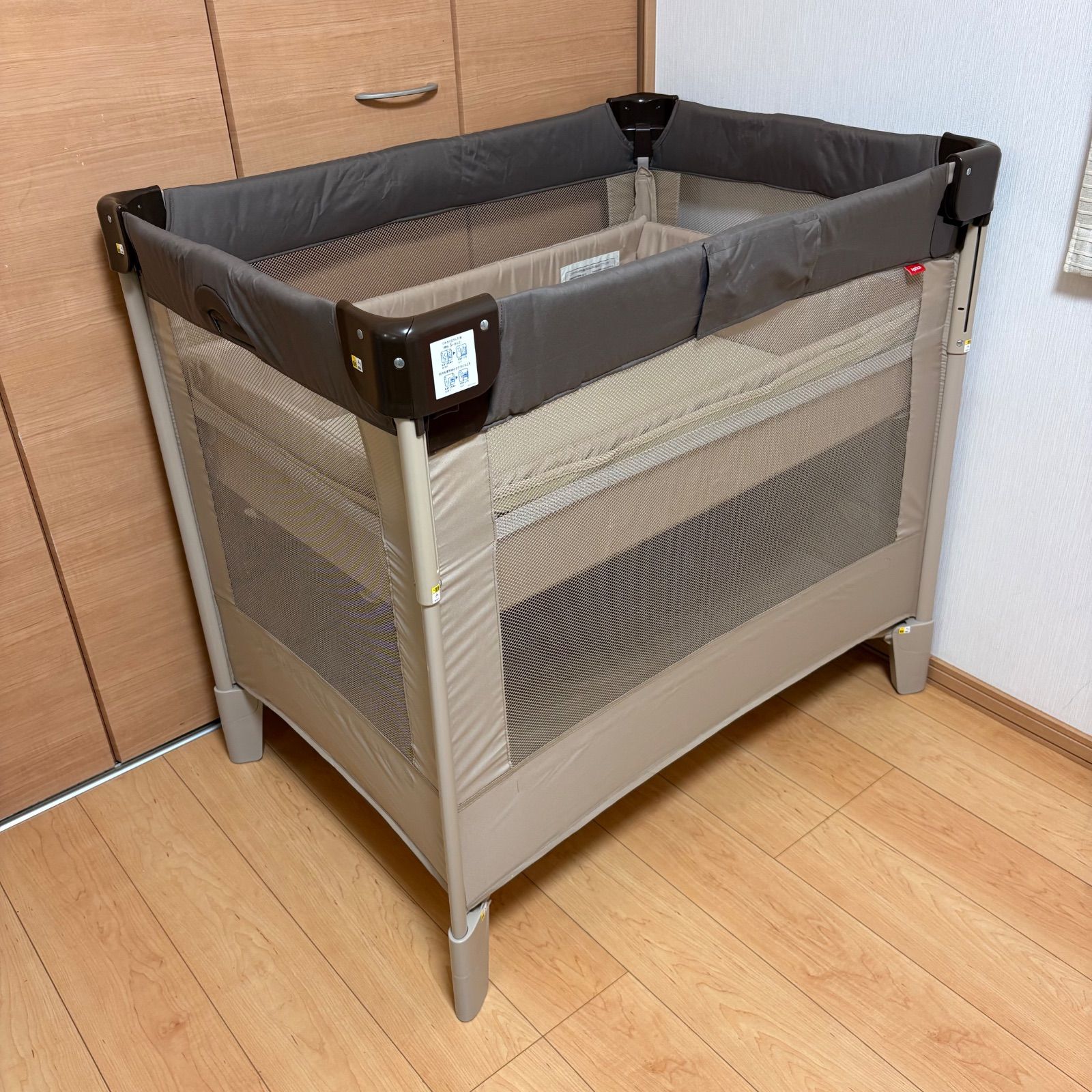 アップリカ ココネルエアー ベビーベッド ココアブラウン