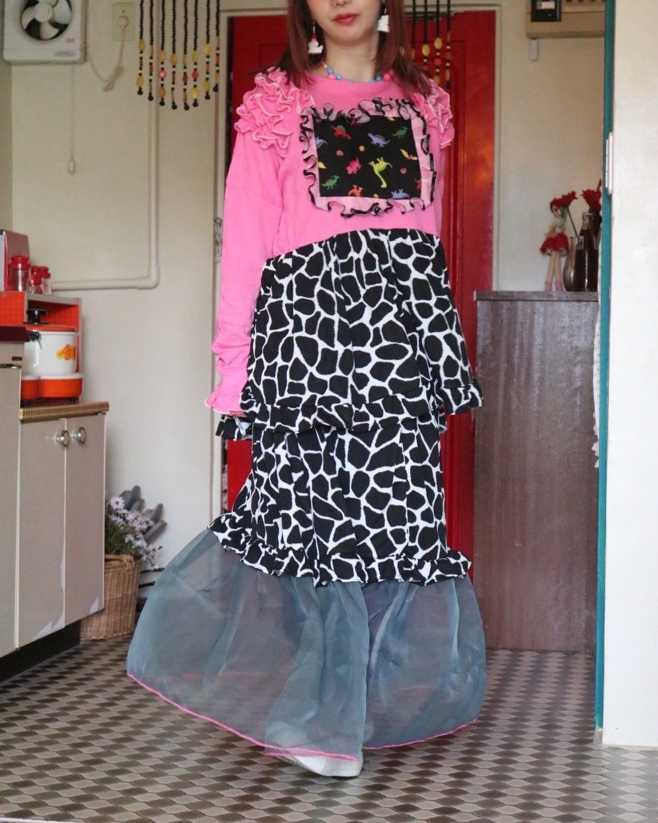 恐竜柄 メロウフリルトレーナー スカート セットアップ 麒麟柄 ピンク アニマル