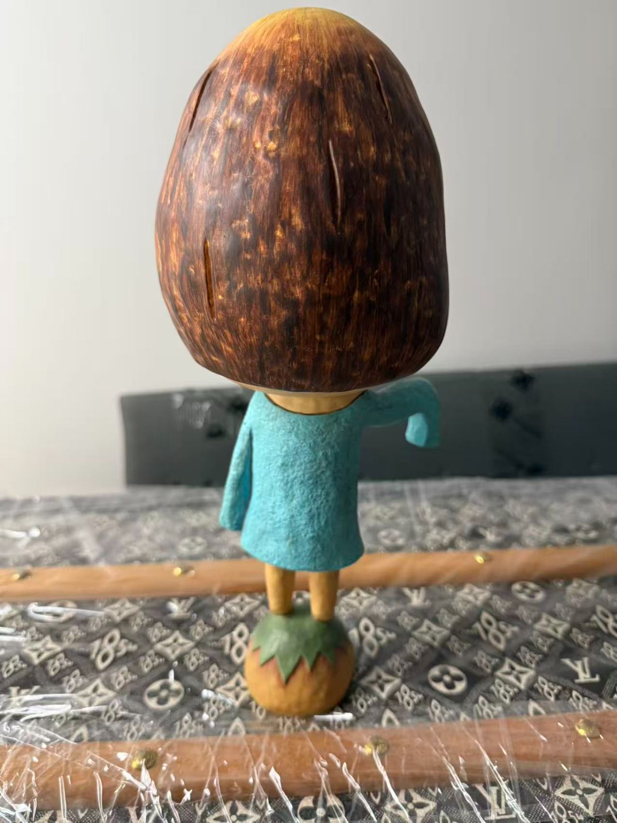 奈良美智「HAND SEARCHING」限定フィギュア - メルカリ