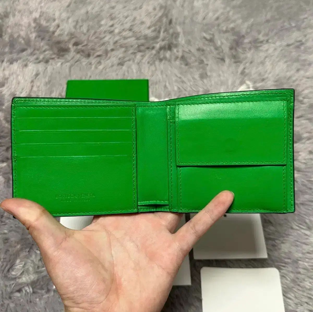 Z32 ✨ボッテガヴェネタ　イントレチャート　長財布　緑 美品】ボッテガヴェネタ 長財布 マキシイントレチャート グリーン ラウンド