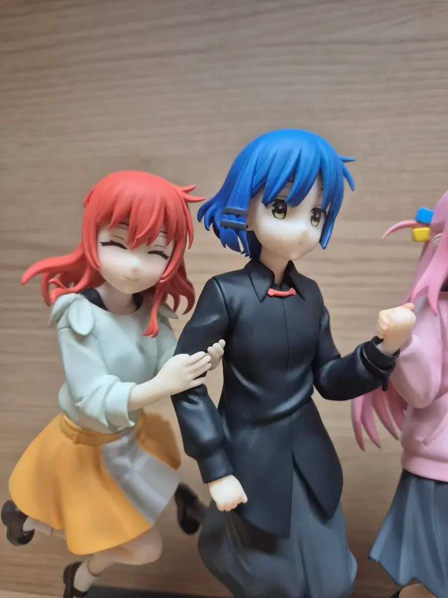 ぼっち ざ ろっく ジャンピングガールズ ノンスケール フィギュア