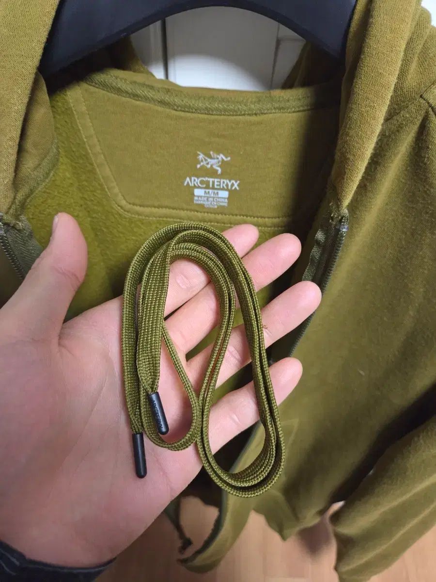  ARC TERYX アークテリクス フードジップアップ m その他 アウター