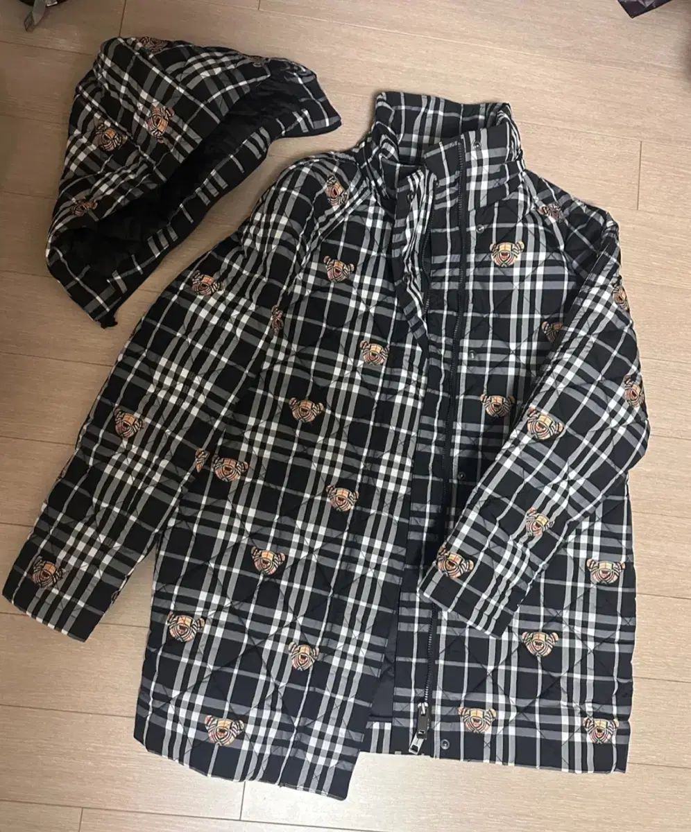 バーバリーキッズ 月詠イクト キルティング アウター ダウン 12 y 成人 55