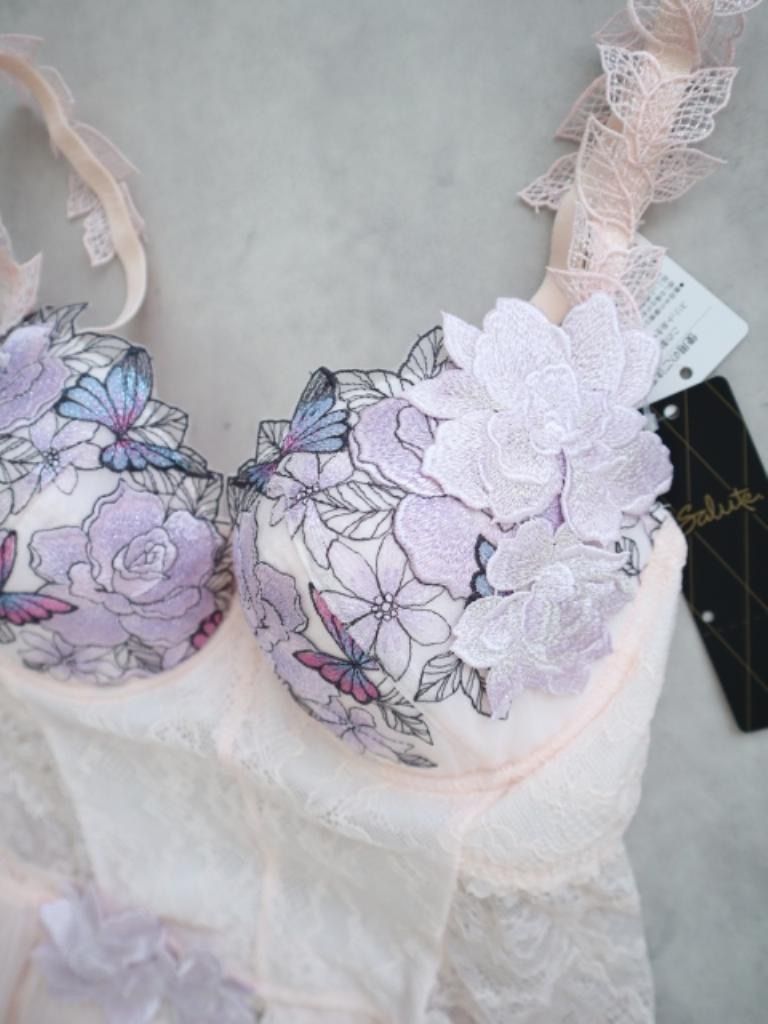 Wacoal Salute ワコールサルート スリーインワン 40周年 83 G 定価25 080円 日本製 E 75 み 6461718