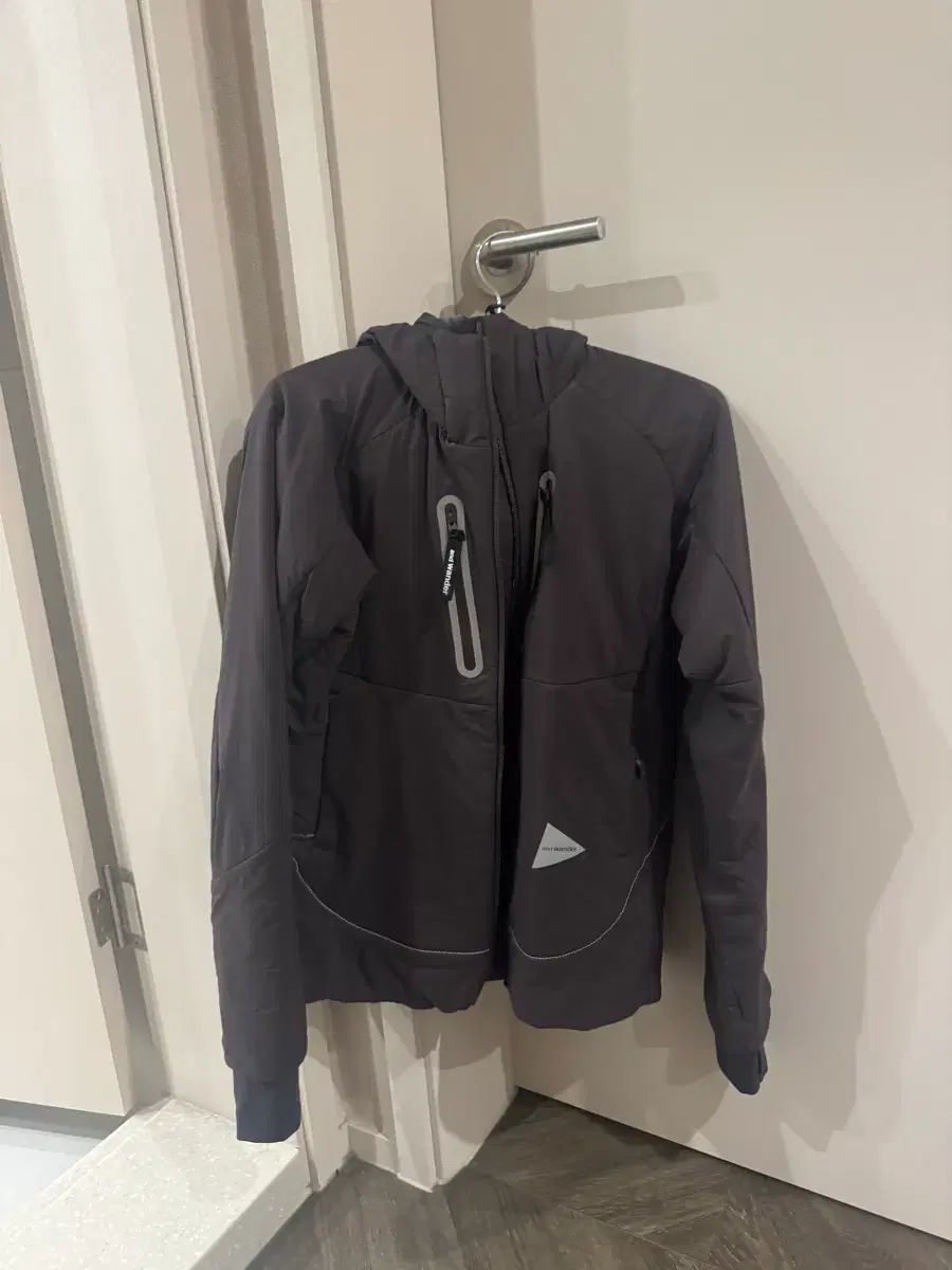 and wander alpha air hoodie