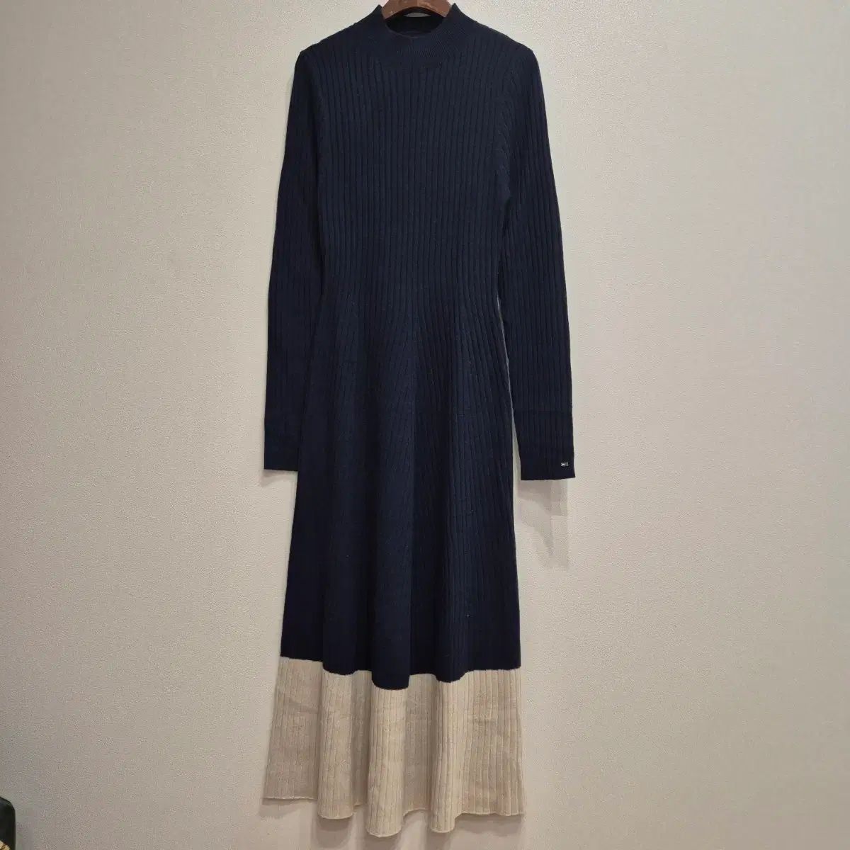 トミーヒルフィガー スリム ミディ アウター ドレス XS