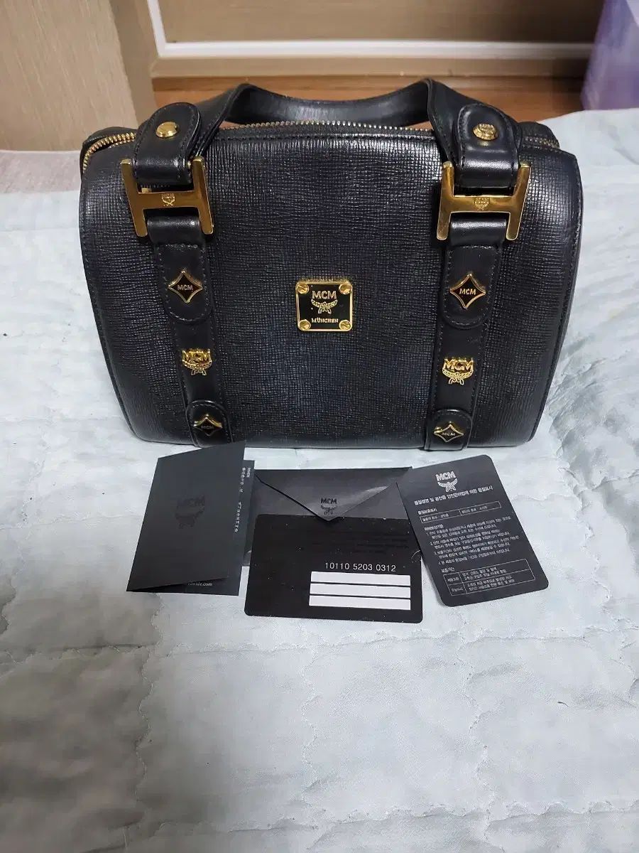 MCM ブラック ボストンバッグ ギャランティカード