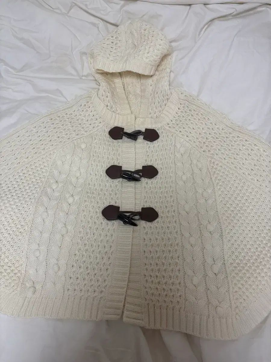 몽글ヴィンテージ ケープ 木漏れ日 ヴィンテージ ポンポン サワコ リズリサ アクシーズファム