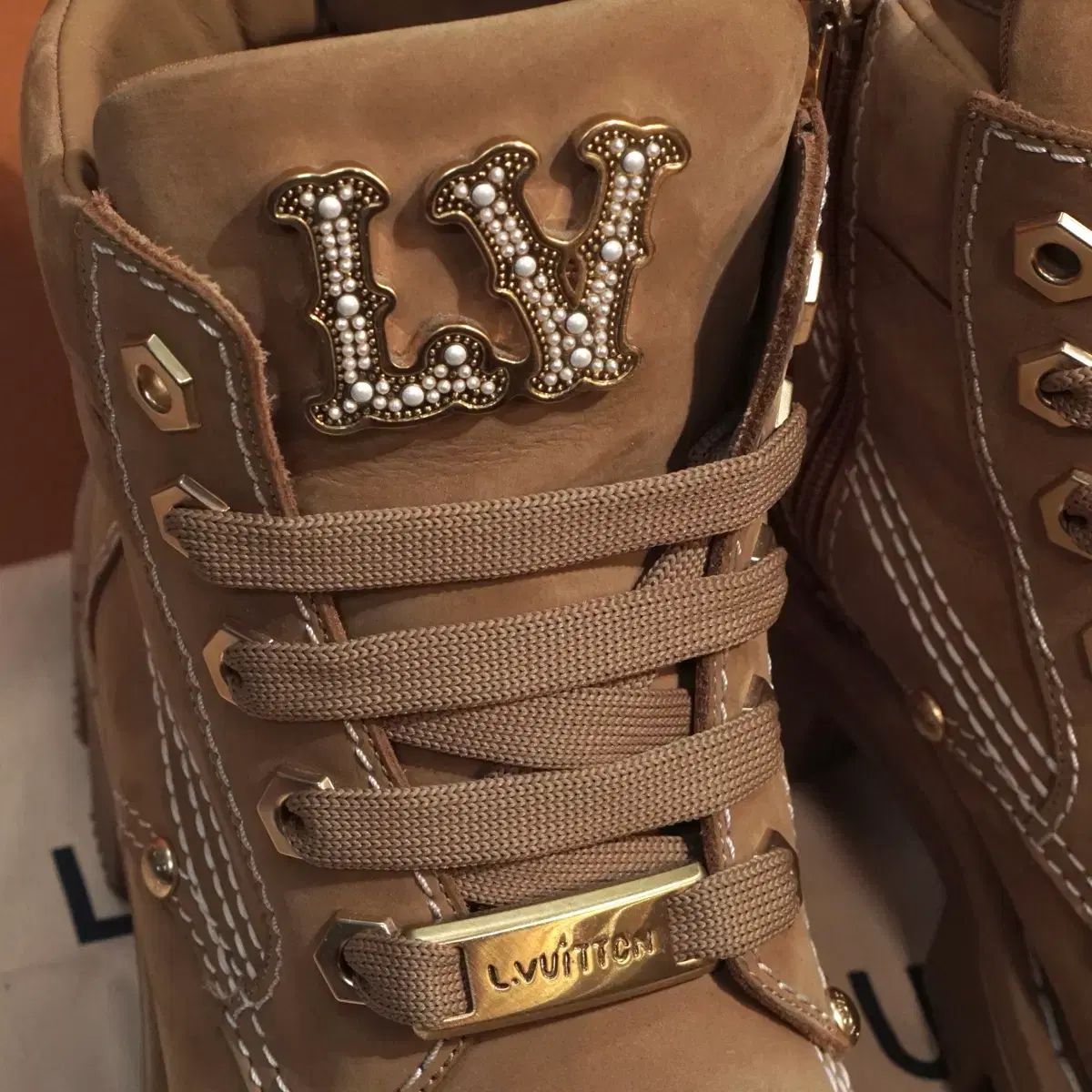 ルイヴィトン ファレル