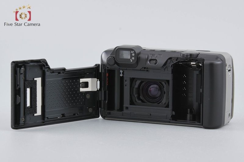 コンパクトフィルムカメラ