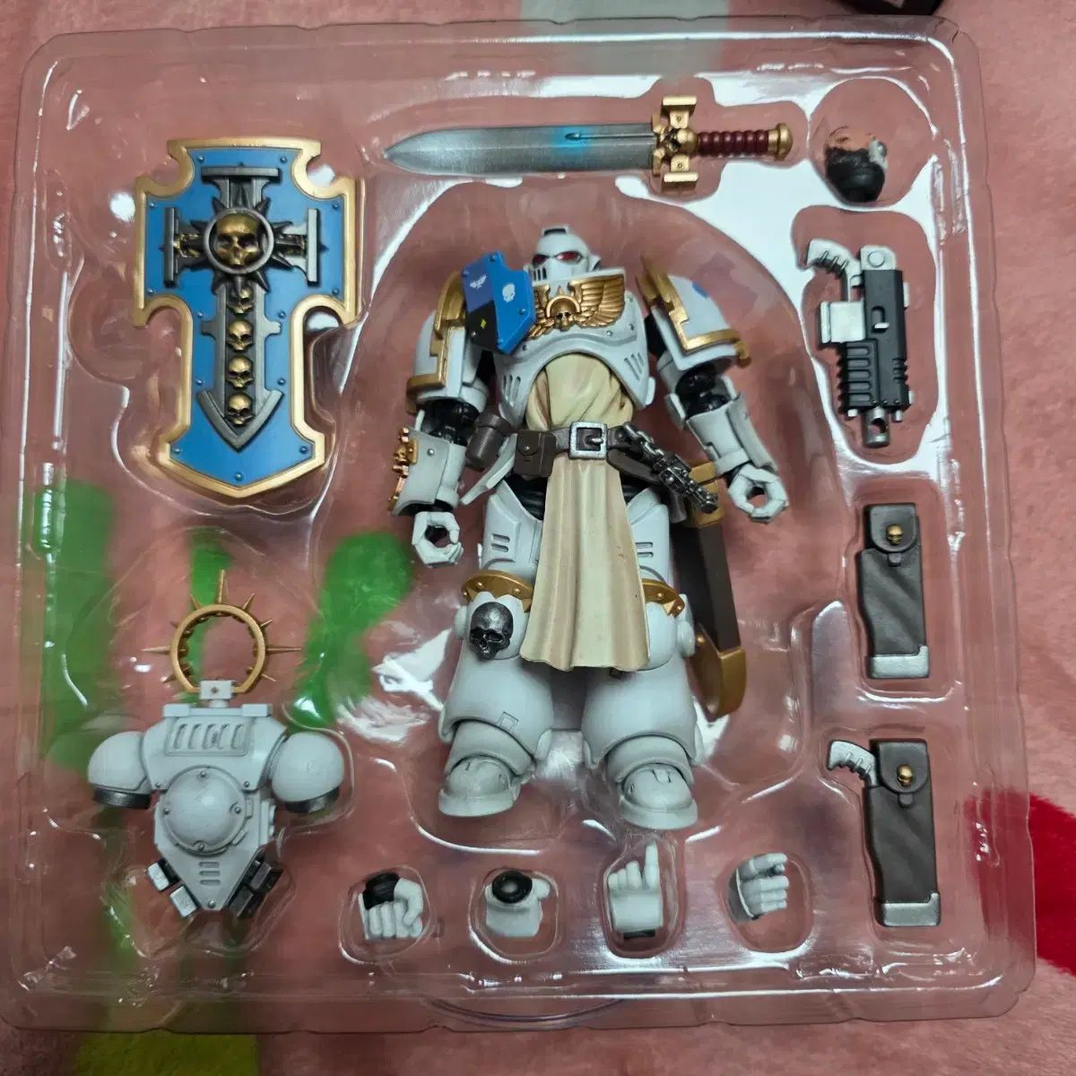 ジョイトイ 7981 ウォーハンマー 40 K 白コンサル BLADEガードベテラン 開封