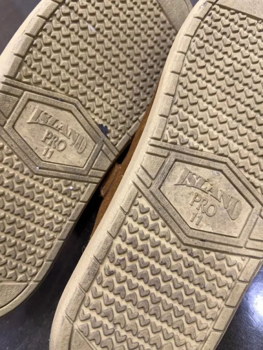 スリッパ スウェード