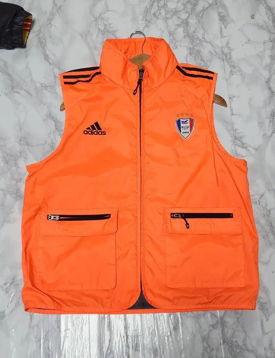 アディダス 水原三星ブルーウィングス スタッフ BEST ベスト ジャケット