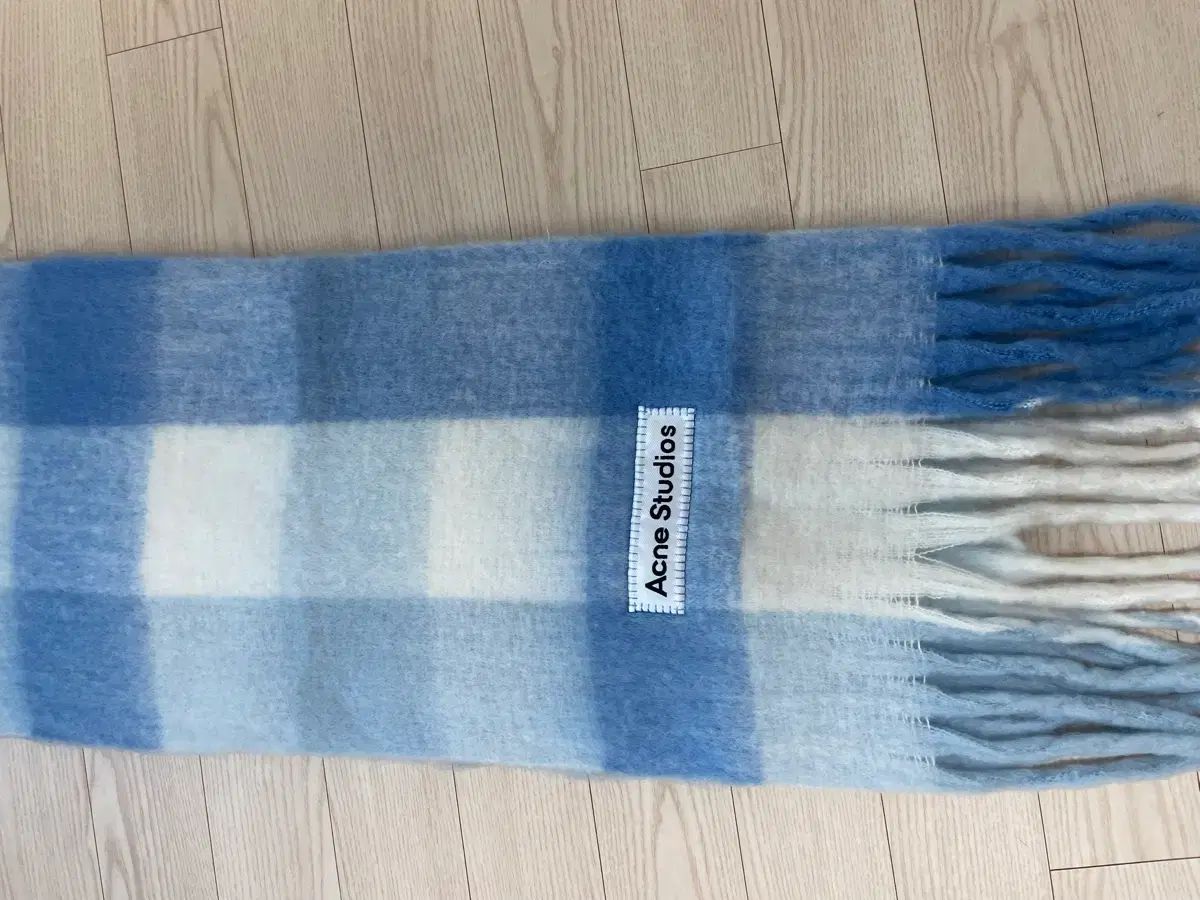 アクネストゥディオズ CHECK ブルー マフラー