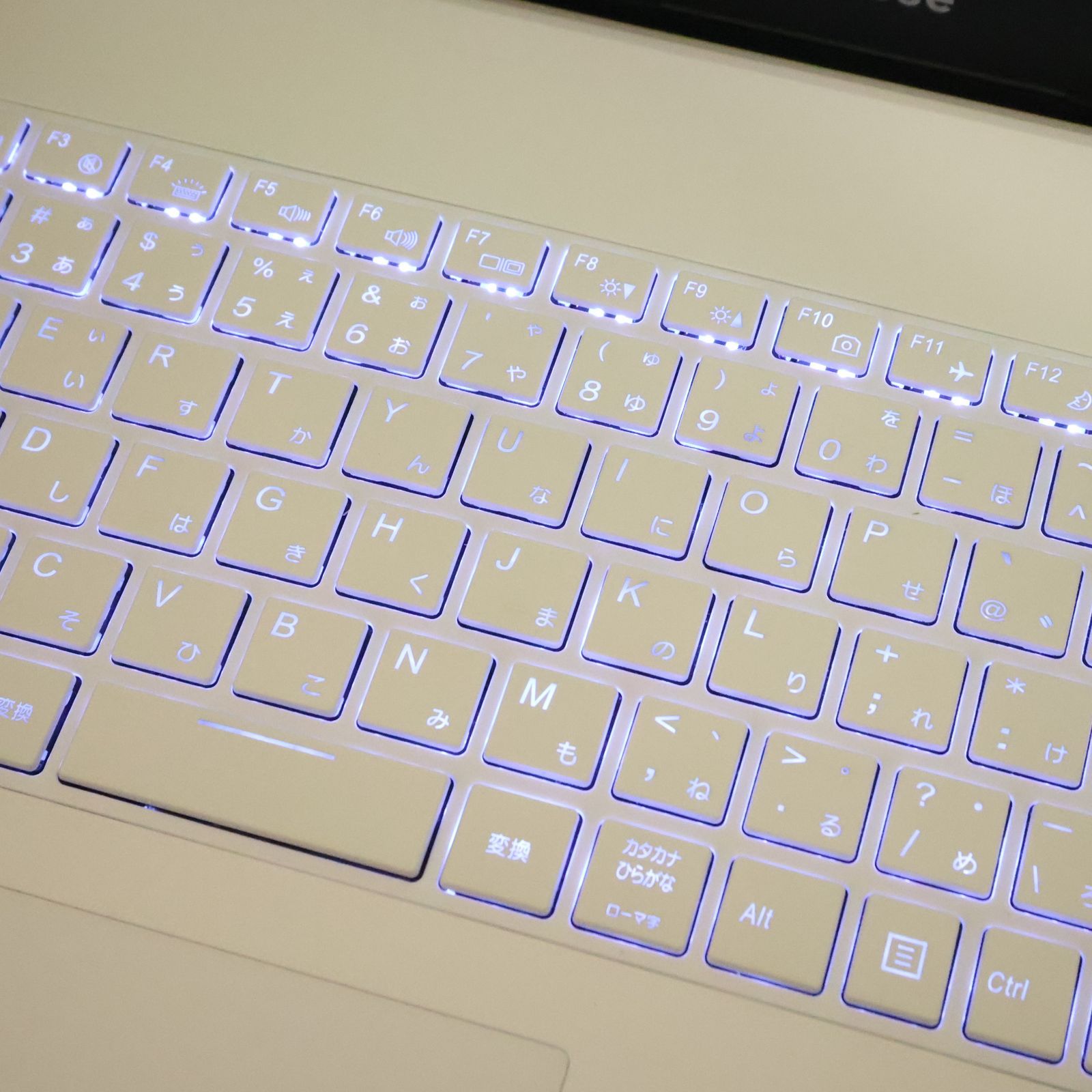 Win11公式対応8世代i7/メ8G/新品SSD480G/無線/カメラ/FHD - メルカリ