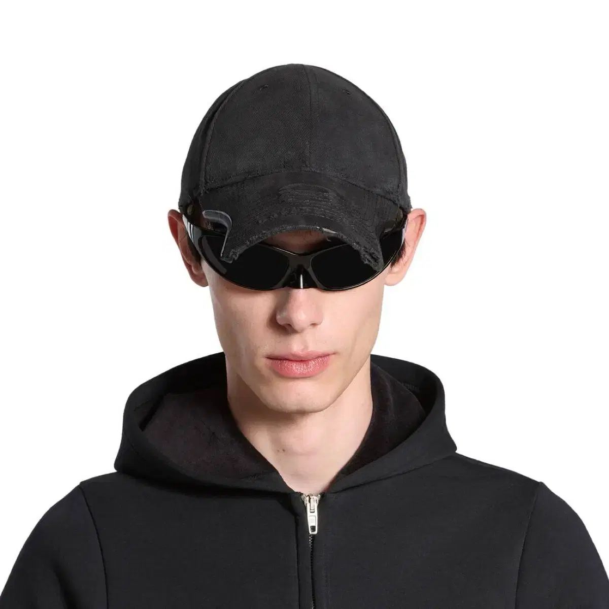 59 L バレンシアガ ユニティ スポーツ アイコン エンボス ベースボールキャップ 帽子