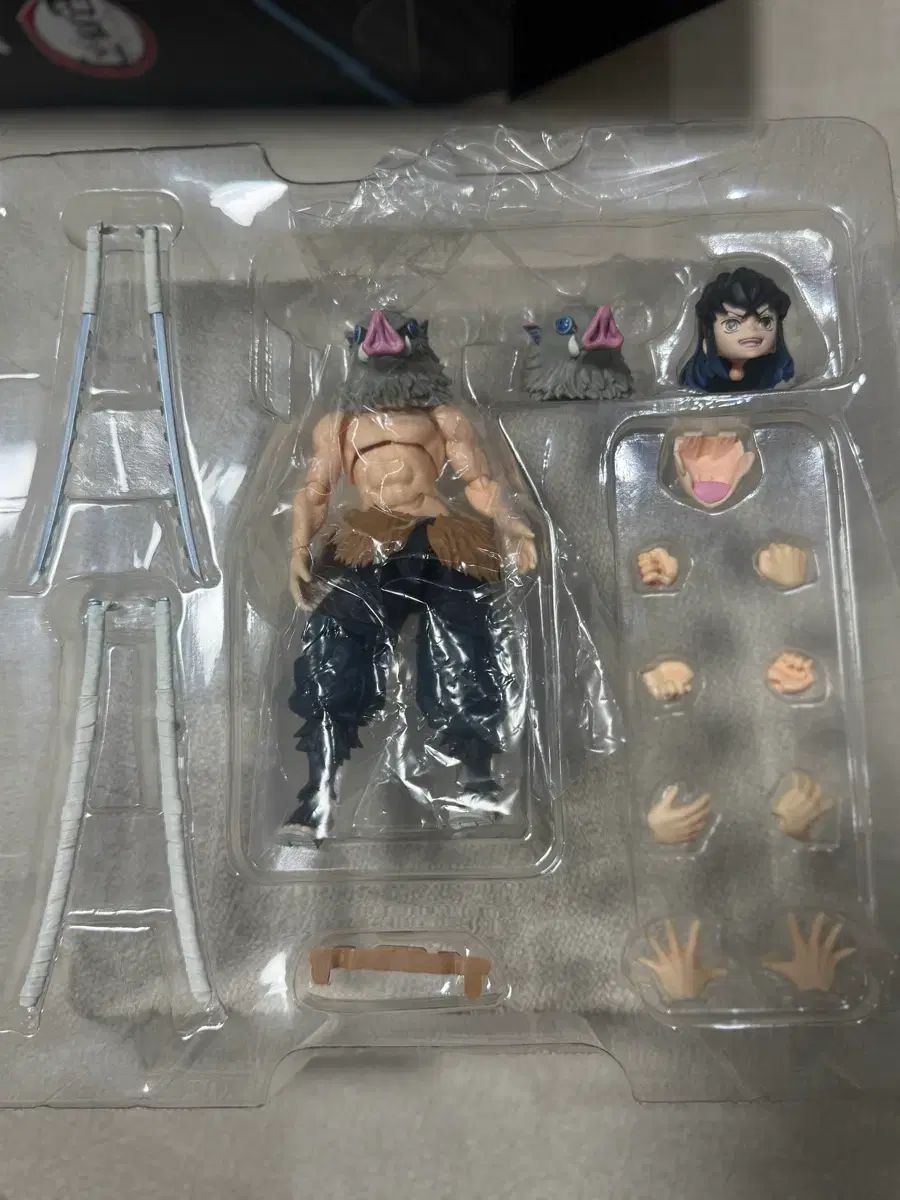 開封 ANIPLEX BUZZmod 伊之助 アクションフィギュア