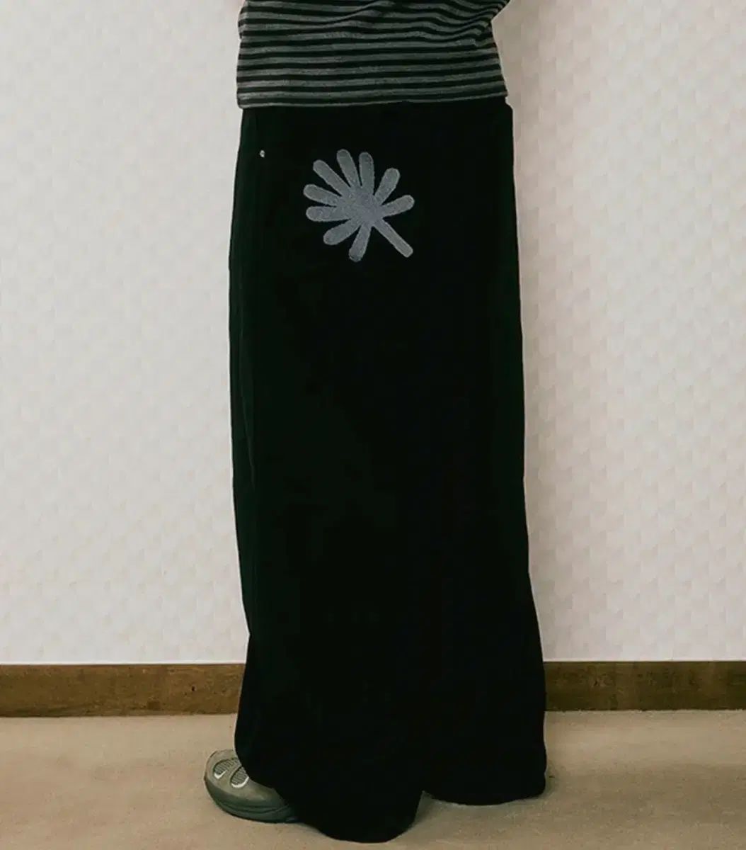 단델 DD 10 s structure balloon chino pants