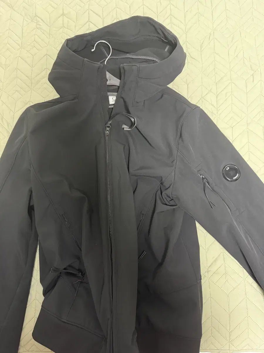 C P COMPANY シーピーカンパニー ソフトシェル L