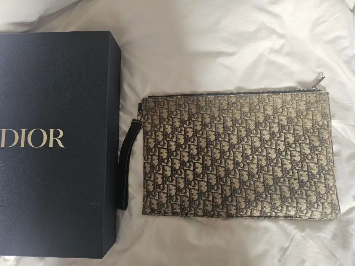 ディオール オブリーク ポーチ ボックス