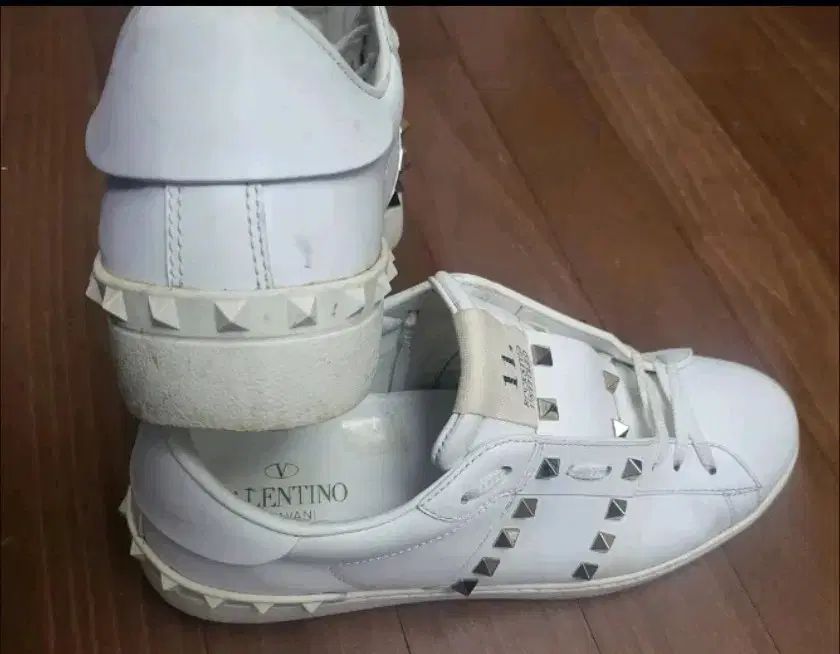  ヴァレンティノ ヒドゥン ロックスタッズ 41 260 スニーカー 靴