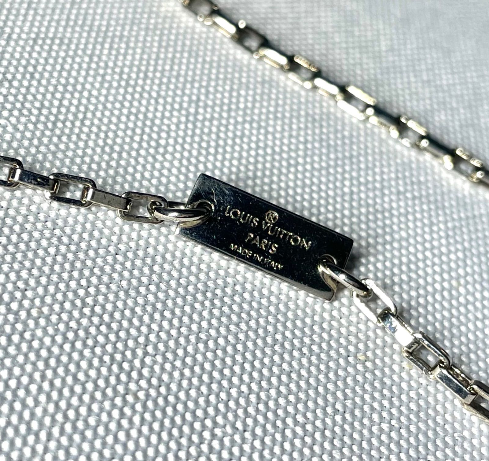 ダミエカラーズ ロゴペンダントトップ